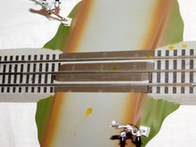 Load image into Gallery viewer, Lionel 6-12052 Fastrack Grade Crossing Bell Sound new flashers TESTED and works