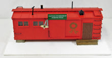 Load image into Gallery viewer, Santa's North Pole Workshop Lights & Smokes G Gauge USA Trains diorama Christmas