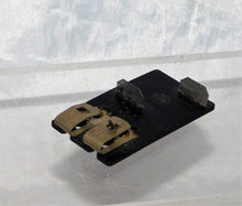 Load image into Gallery viewer, Marx Train Track Lock On to trnsfrmer clip on blades fit into track Vintage 027