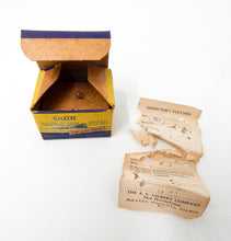 Load image into Gallery viewer, American Flyer #452 Mini Lamp 14volt Clear bulb Original Postwar Boxed