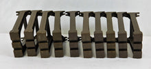 Load image into Gallery viewer, Lionel Trains 111 Elevated Trestle Set 10 pieces + connectors Vintage