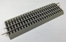 Load image into Gallery viewer, Lionel 6-12014 Fastrack FOUR sections 0 full straight section 10" O gauge C-10 O
