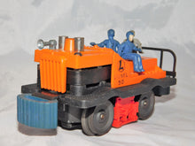 Load image into Gallery viewer, Lionel 50 Gang Car Side Horn RUNS motorized unit DOWNward Bumpers reverses Gray man