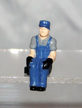 Load image into Gallery viewer, Lionel Engineer figurer w/ Seat & bracket put in Steam Engine cab Part 6208632018