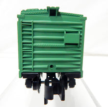 Load image into Gallery viewer, American Flyer 24065 NYC Green Painted Boxcar Pikemaster couplers New York Central