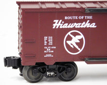 Load image into Gallery viewer, Lionel Trains 6-52163 Hiawatha CMStP&P DD Automobile Boxcar Milwaukee LRRC