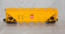 Load image into Gallery viewer, Clean Boxed Lionel 9371 Seaboard Coast Line Covered hopper Lantic Sugar O Quad