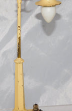 Load image into Gallery viewer, Lionel Trains #58 Gooseneck Street Lamp Cream Ornate 7.5" diecast O /Standard vintage
