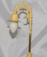 Load image into Gallery viewer, Lionel Trains #58 Gooseneck Street Lamp Cream Ornate 7.5" diecast O /Standard vintage