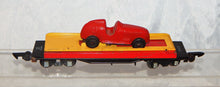 Load image into Gallery viewer, 1948 American Flyer 715 Unloading flat car w/ RED Manoil Racer Works Operating S