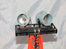 Load image into Gallery viewer, K-Line K-133 Searchlight Tower O/027 Two bright lights Marx accessory floodlight