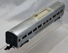 Load image into Gallery viewer, CLEAN American Flyer 662 Aluminum Passenger Car Metal lighted Vista Dome Link S