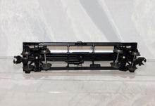 Load image into Gallery viewer, Lionel 6-29789 Pennsylvania Salt Chemicals caustic soda 3 dome tank car SHPX4727