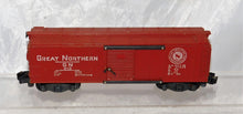 Load image into Gallery viewer, American Flyer 913 Great Northern Boxcar Painted Logo 53-54 W NIBS C-6 creamDoor