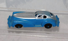 Load image into Gallery viewer, American Flyer 715 Unloading flatcar w/Blue & Silver Manoil Coupe 1952 blue ramp