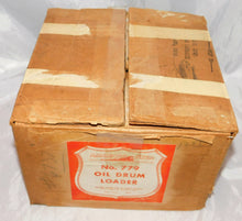 Load image into Gallery viewer, American Flyer 779 Automatic Operating Oil Drum Loader accessory O/S BOXED works