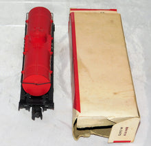 Load image into Gallery viewer, American Flyer 958 Mobilgas Single Dome Tank Car Red C7 in 24315 Box PlasticBase