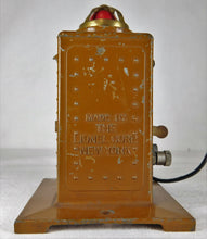 Load image into Gallery viewer, Lionel #91 Prewar Circuit Breaker Die Cast Lightd 1930-1942 Standard Gauge CLEAN