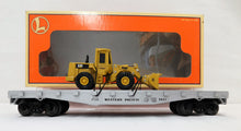 Load image into Gallery viewer, Lionel 6-17517 9823 Western Pacific Flatcar w/ ERTL Caterpillar Frontloader StdO