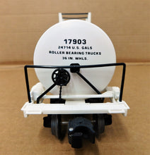 Load image into Gallery viewer, Lionel 6-17903 Conoco Tank Car Oil Gas Petroleum O Gauge White Unibody Trains