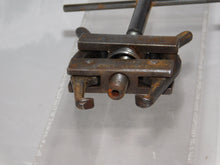 Load image into Gallery viewer, Lionel Trains ST-311 Original Dealer Wheel Puller Service Station Tool With Two Forcing Pins