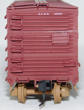 Load image into Gallery viewer, Ertl 4296 Delaware, Lackawanna, & Western 50' USRA Double Sheathed Boxcar 45900