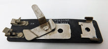 Load image into Gallery viewer, Lionel Trains UTC Universal Lock On 3rail tubular track O 027 STANDARD T-Rail C8