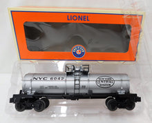 Load image into Gallery viewer, Lionel 6-26189 NYC Tank Car New York Central 6042 Silver Single Dome Rail Train