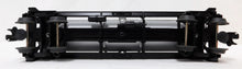 Load image into Gallery viewer, Lionel 6-26189 NYC Tank Car New York Central 6042 Silver Single Dome Rail Train