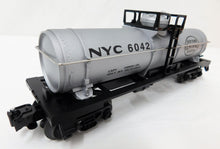 Load image into Gallery viewer, Lionel 6-26189 NYC Tank Car New York Central 6042 Silver Single Dome Rail Train