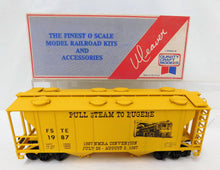 Load image into Gallery viewer, Weaver O Gauge PS-2 34' Covered Hopper 1987 NMRA Eugene Oregon Quality Craft HTF