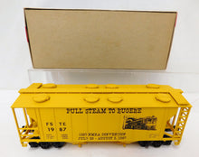 Load image into Gallery viewer, Weaver O Gauge PS-2 34' Covered Hopper 1987 NMRA Eugene Oregon Quality Craft HTF