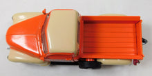 Load image into Gallery viewer, Lionel Diecast Chevrolet C3100 Truck +3 crossings, metal figure Eastwood Road De