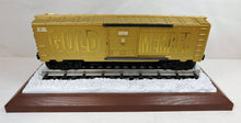 Load image into Gallery viewer, Lionel Trains 6-39218 Century Club II Gold Member Boxcar on Display Base 2001 C8