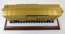 Load image into Gallery viewer, Lionel Trains 6-39218 Century Club II Gold Member Boxcar on Display Base 2001 C8