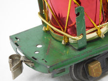 Load image into Gallery viewer, American Flyer #3216 Prewar Green Flat w/ Christmas Drum Load O gauge Knuckle cp