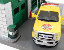 Load image into Gallery viewer, Menards Dave's Garage Towing Tires TuneUps O Gauge Assembled Lighted Figrs C8 Serv