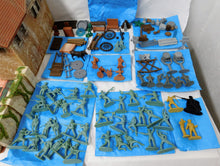 Load image into Gallery viewer, BARZSO Adventures of ZORRO Playset Hacienda / Courtyard 2009 54mm Boxed Big Set