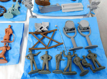 Load image into Gallery viewer, BARZSO Adventures of ZORRO Playset Hacienda / Courtyard 2009 54mm Boxed Big Set