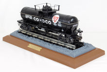 Load image into Gallery viewer, K-Line K-639104 Conoco Tank Car train Bank Special Ed diecast sprung trucks 1/48