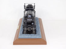 Load image into Gallery viewer, K-Line K-639104 Conoco Tank Car train Bank Special Ed diecast sprung trucks 1/48