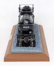 Load image into Gallery viewer, K-Line K-639104 Conoco Tank Car train Bank Special Ed diecast sprung trucks 1/48
