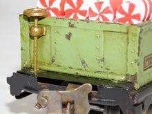 Load image into Gallery viewer, Lionel 812 Prewar Green Gondola w/ Christmas Peppermint Sticks Latch couplers O