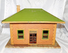 Load image into Gallery viewer, Lionel 121 City Train Station O/Std Gauge Prewar For restoration / layout Prewar 1920s