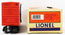 Load image into Gallery viewer, Lionel 6-29232 Lenny the Lion Hi-Cube Boxcar C8 with box O Gauge die cast trucks