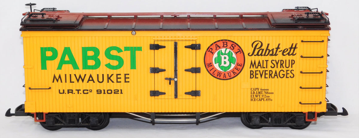 LGB 4074 Pabst Blue Ribbon Beer Car #91021 Woodside Reefer G gauge