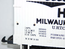 Load image into Gallery viewer, LGB 4072 Miller Beer Car #93169 Woodside Reefer G gauge URTC Union Refrigerator