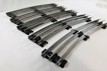 Load image into Gallery viewer, Lionel 6-12925 0 gauge track 42" diameter curved 0-42 O42 5 sections C-7 blk tie