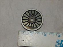 Load image into Gallery viewer, Lionel Part 600-8606-621 One Center WHEEL Hudson Center Driver B&A 784 Whitewall New