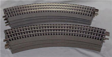 Load image into Gallery viewer, Lionel 6-12043 Fastrack 48" curve sections 048 Full Larger circle 12pcs O gauge